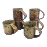 Cups + sandstone saucer by Puisaye Gaudry