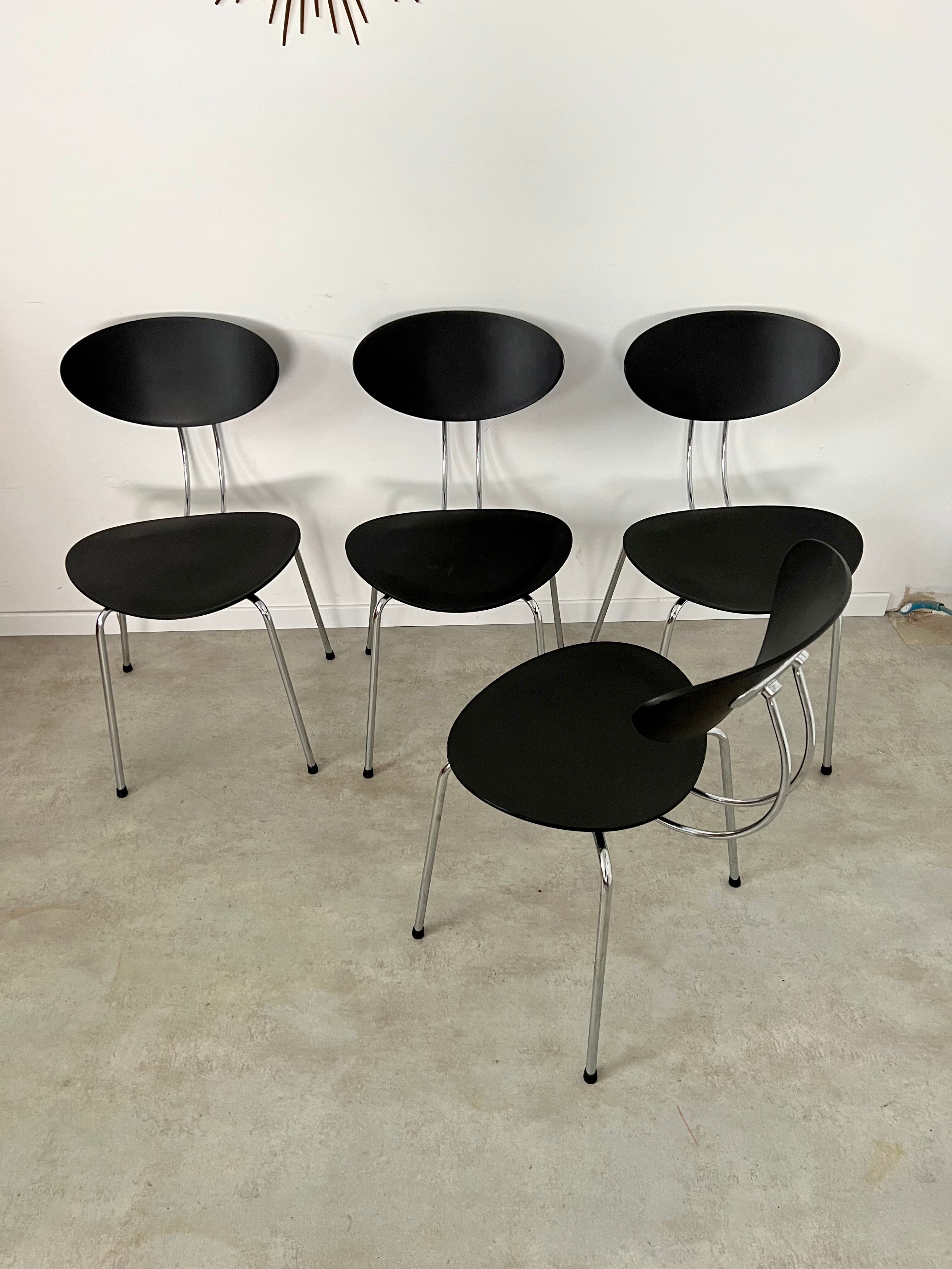 Lot 4 anciennes chaises design italien années 80
