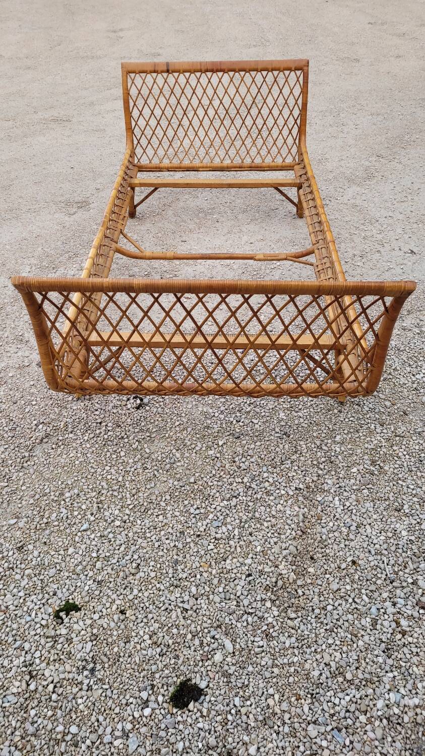 Vintage rattan daybed in basket shape - 1950s