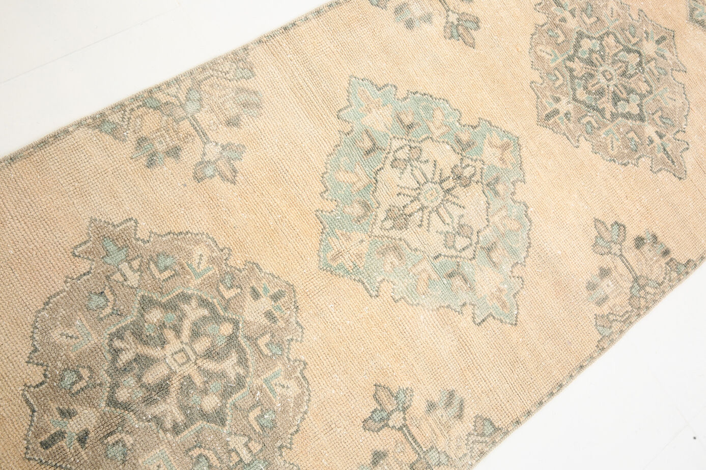 3x11 Turkish Classic Runner Rug, 89x327Cm