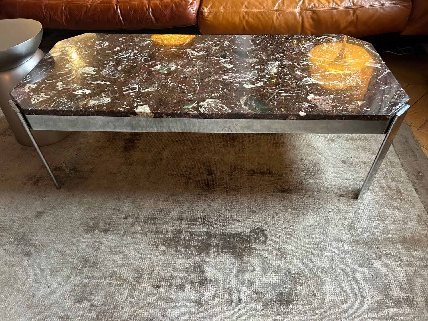 1970s coffee table in Breccia marble and chrome
