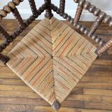 Vintage corner chair in turned wood and straw