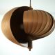 Lampe de plafond Nautilus en bois attribuée à Hans Agne Jakobsson, années 1960.