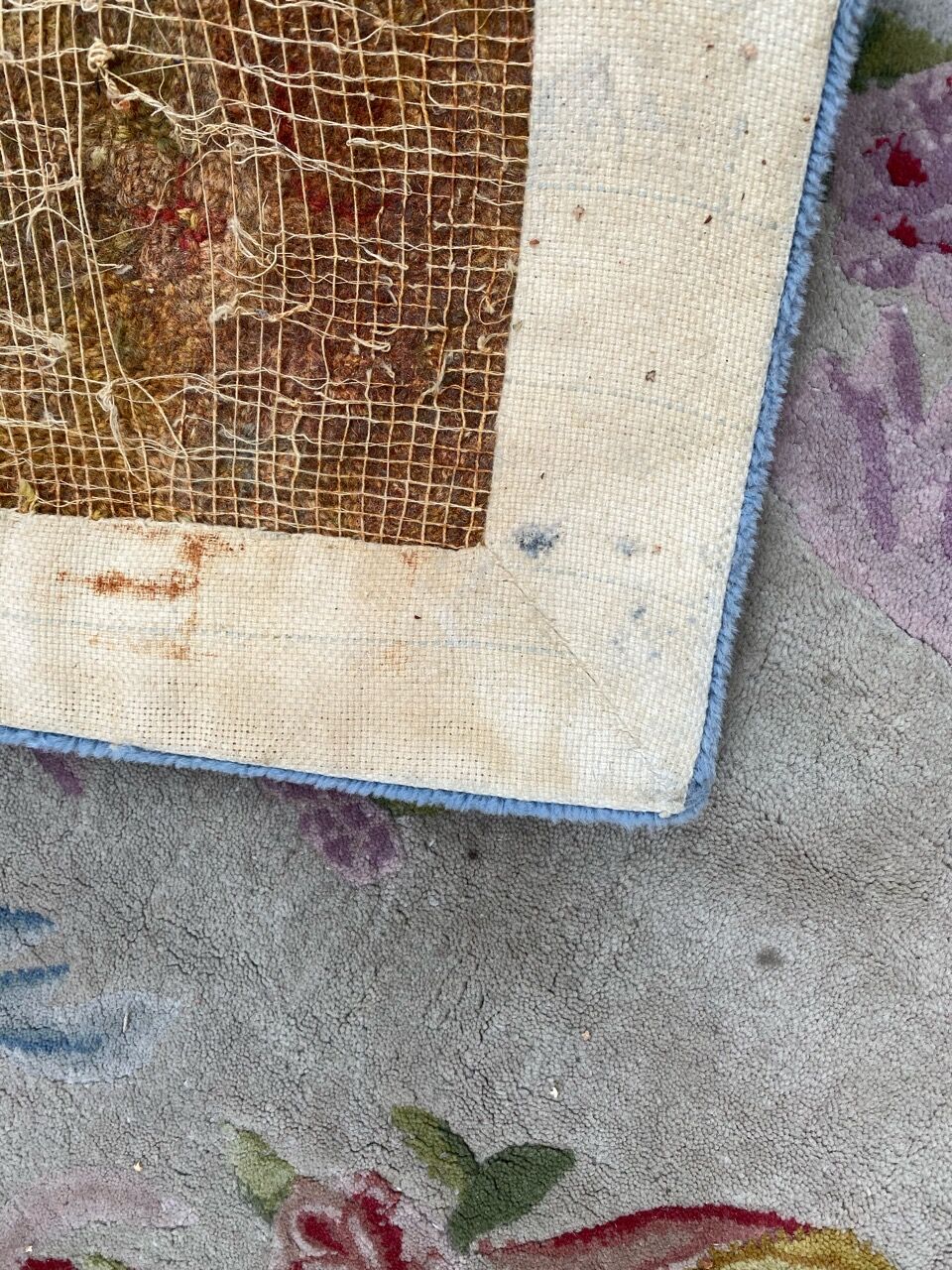 Vintage soapy style rug or Aubusson Tufté hand 170x235 cm