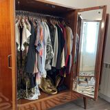 SAM dressing wardrobe