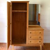 Asymmetric wardrobe