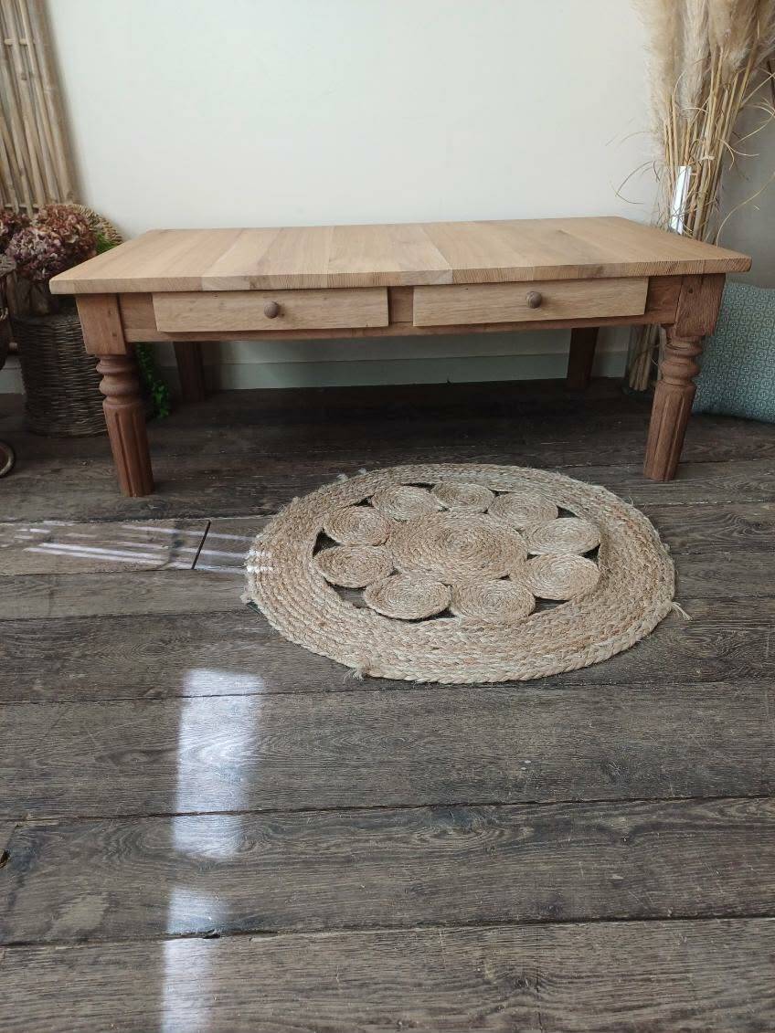 Farmhouse coffee table in oak