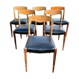 chaises distribuées