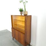 Donker plus vitrinekast fine avec planches vintage