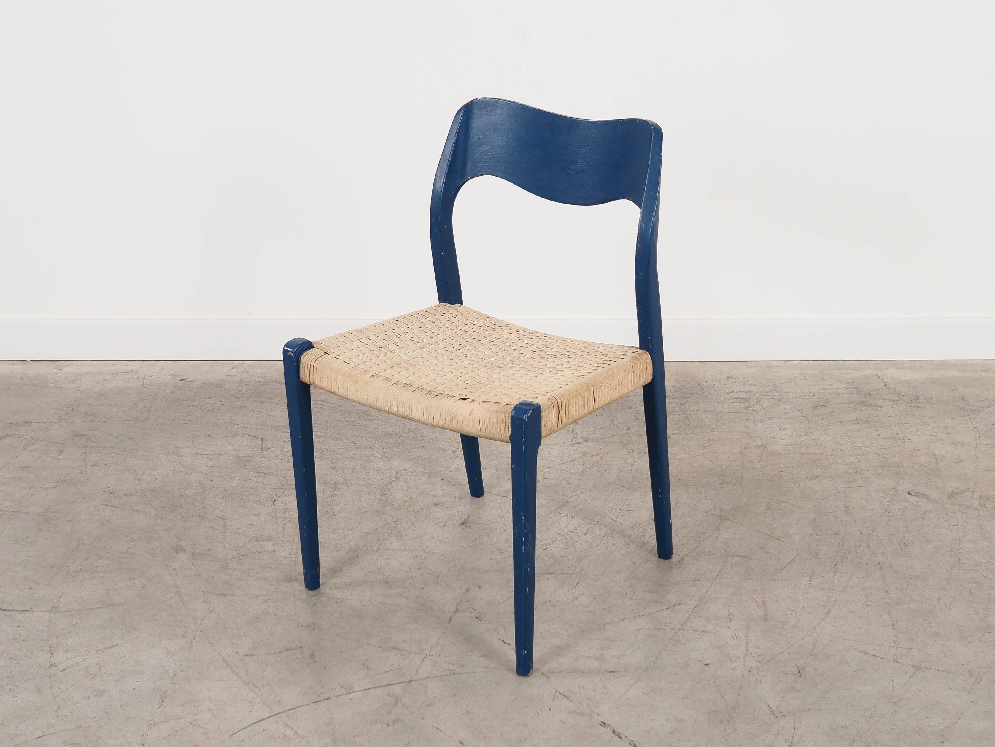 Chaise en teck bleue, design danois, années 1960, designer : Niels Otto Møller