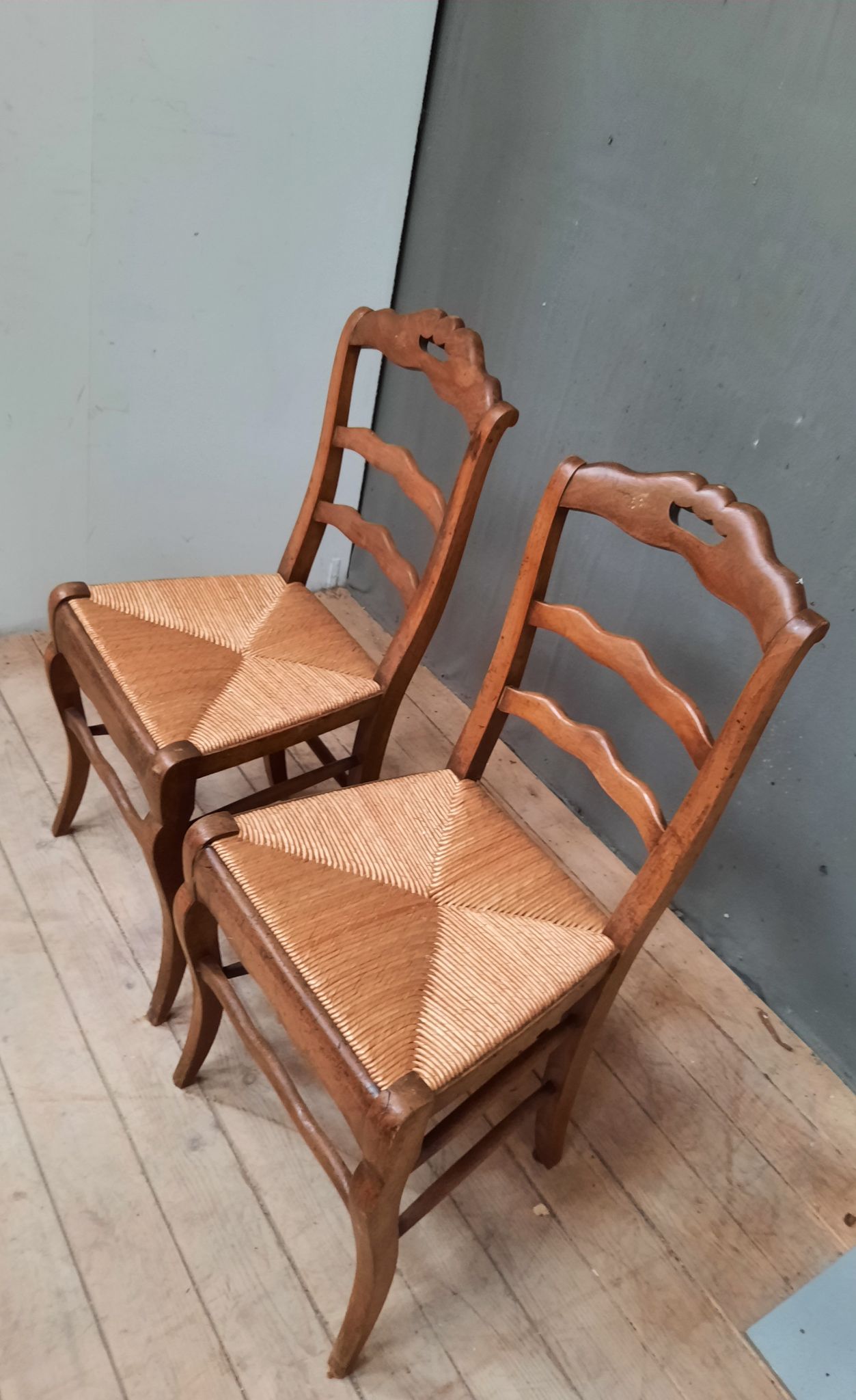 Pair of straw chairs nineteenth saw