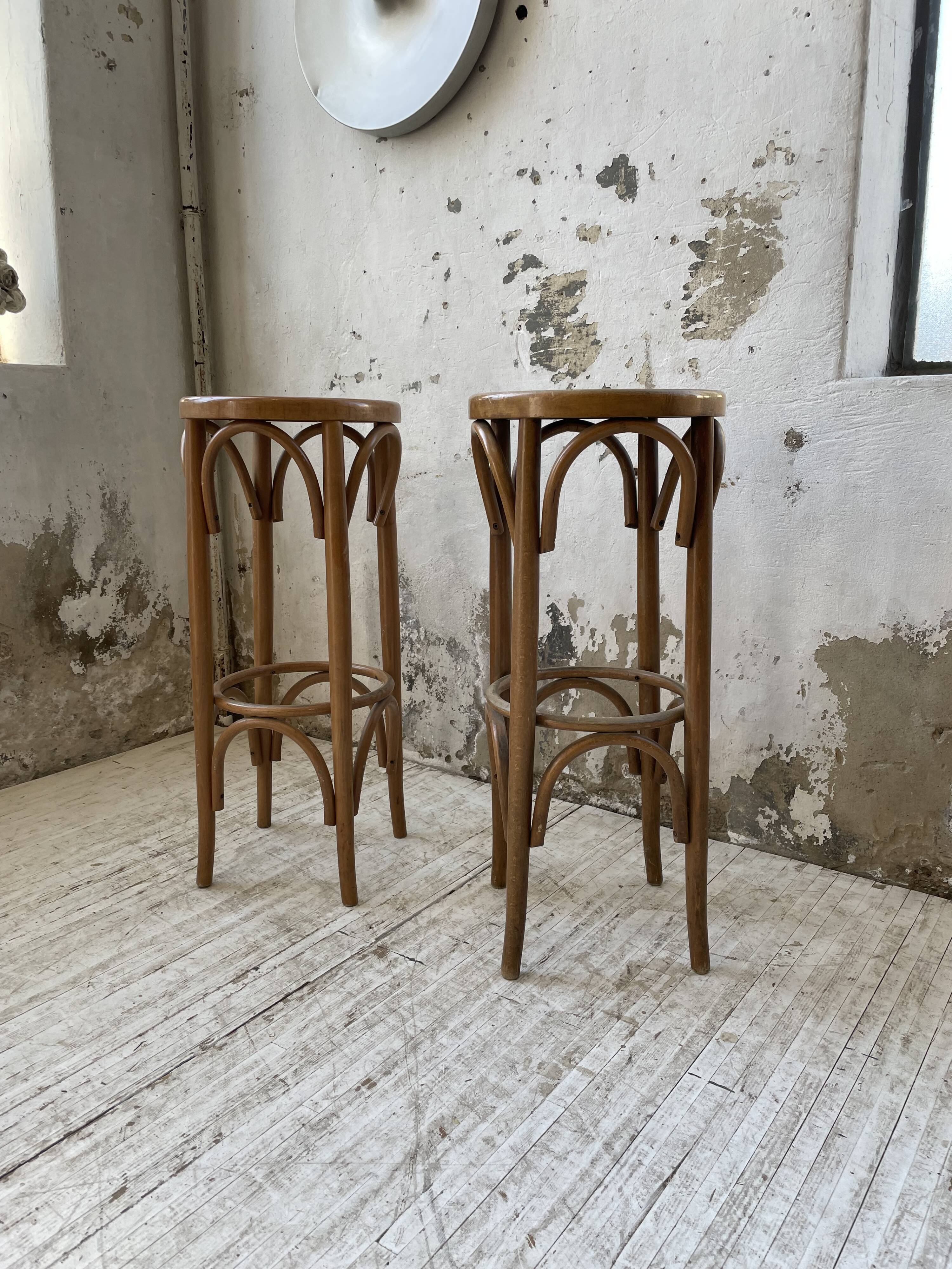 Baumann high stools