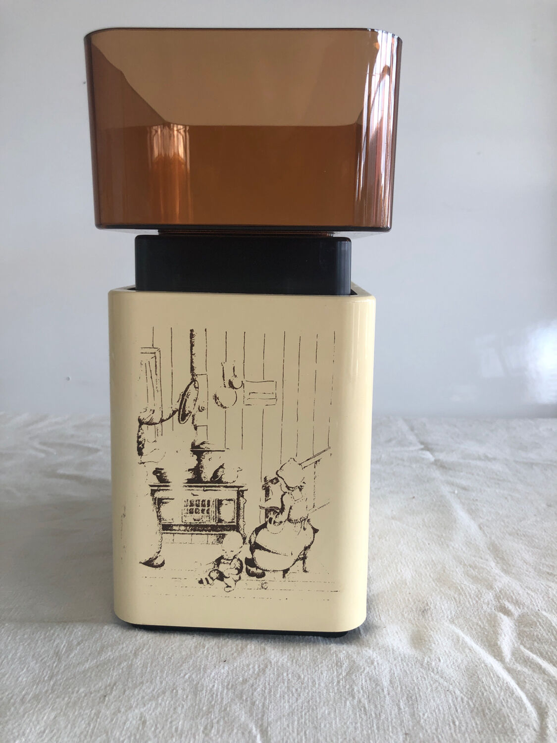 Vintage Terraillon kitchen scale