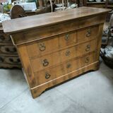 Restoration period chest of drawers in flamed walnut