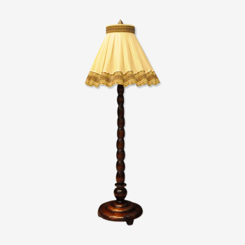 Scandinavian floor lamp