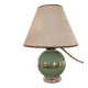 Lampe de table en verre granité vert