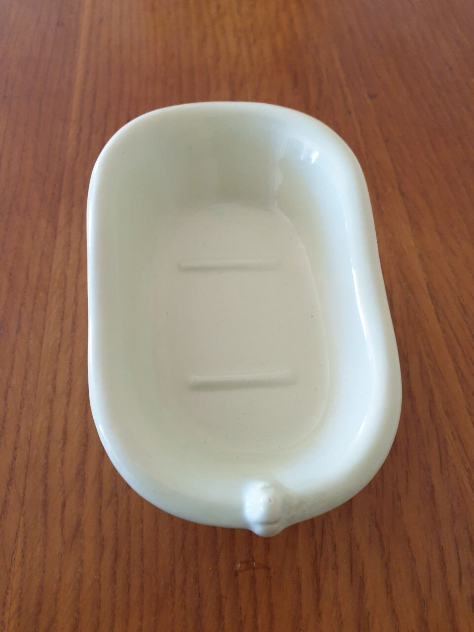 Earthenware soap holder