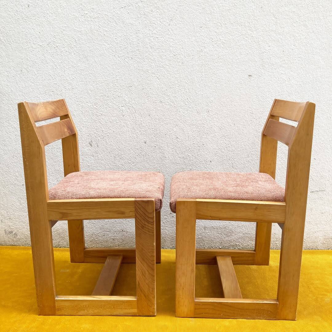 Chaises Maison Regain – Sculpturales & solaires : Blanc cassé ou Rouille