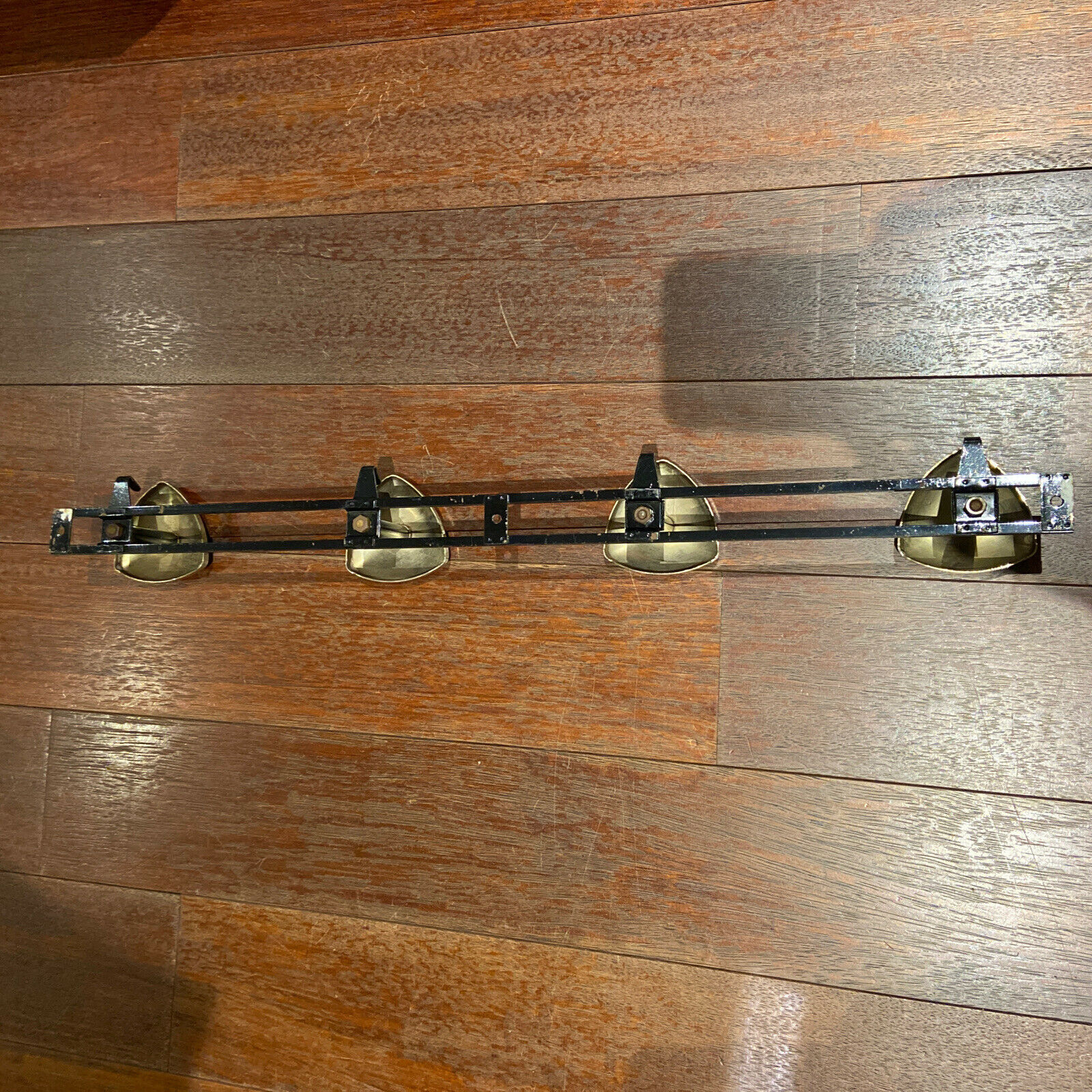 Iron wall coat rack with 4 golden triangle hooks vintage decoration