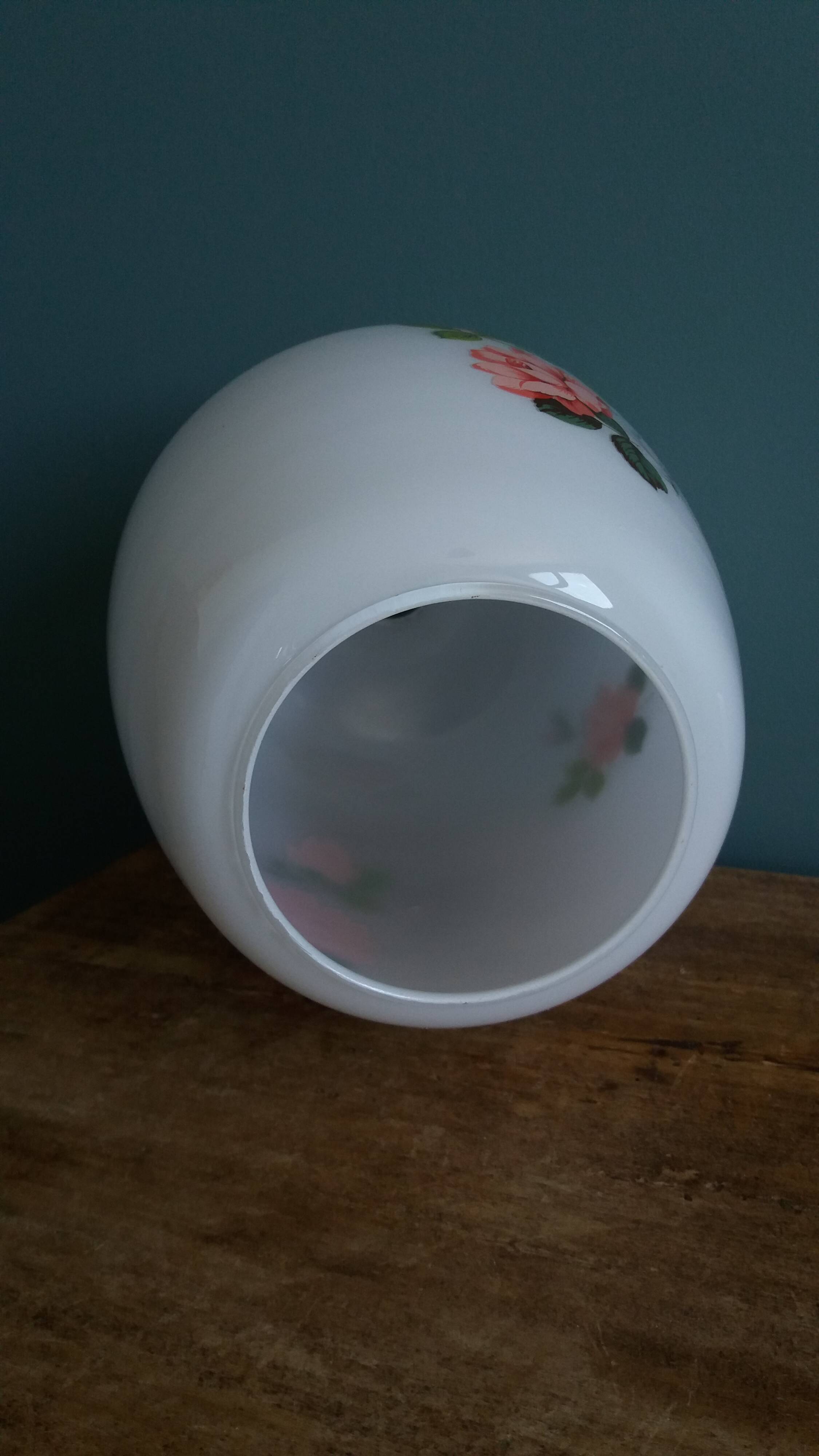 Tulip lampshade in glass, opaline