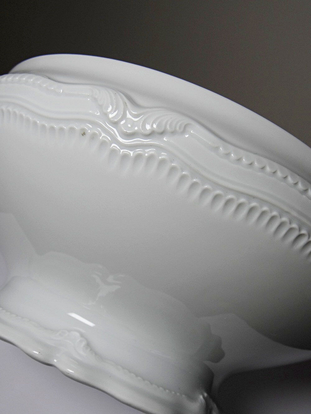 White fine porcelain soup tureen/vegetable dish from Limoges attributed to Barnardaud, vintage.
