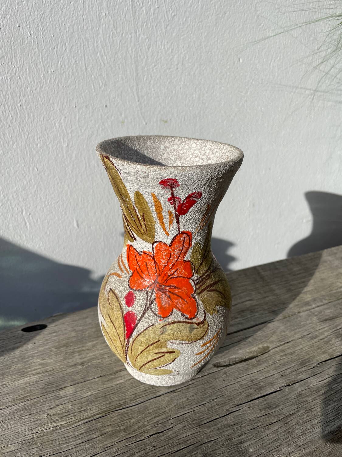 Italian ceramic vase from 1950 with floral decoration