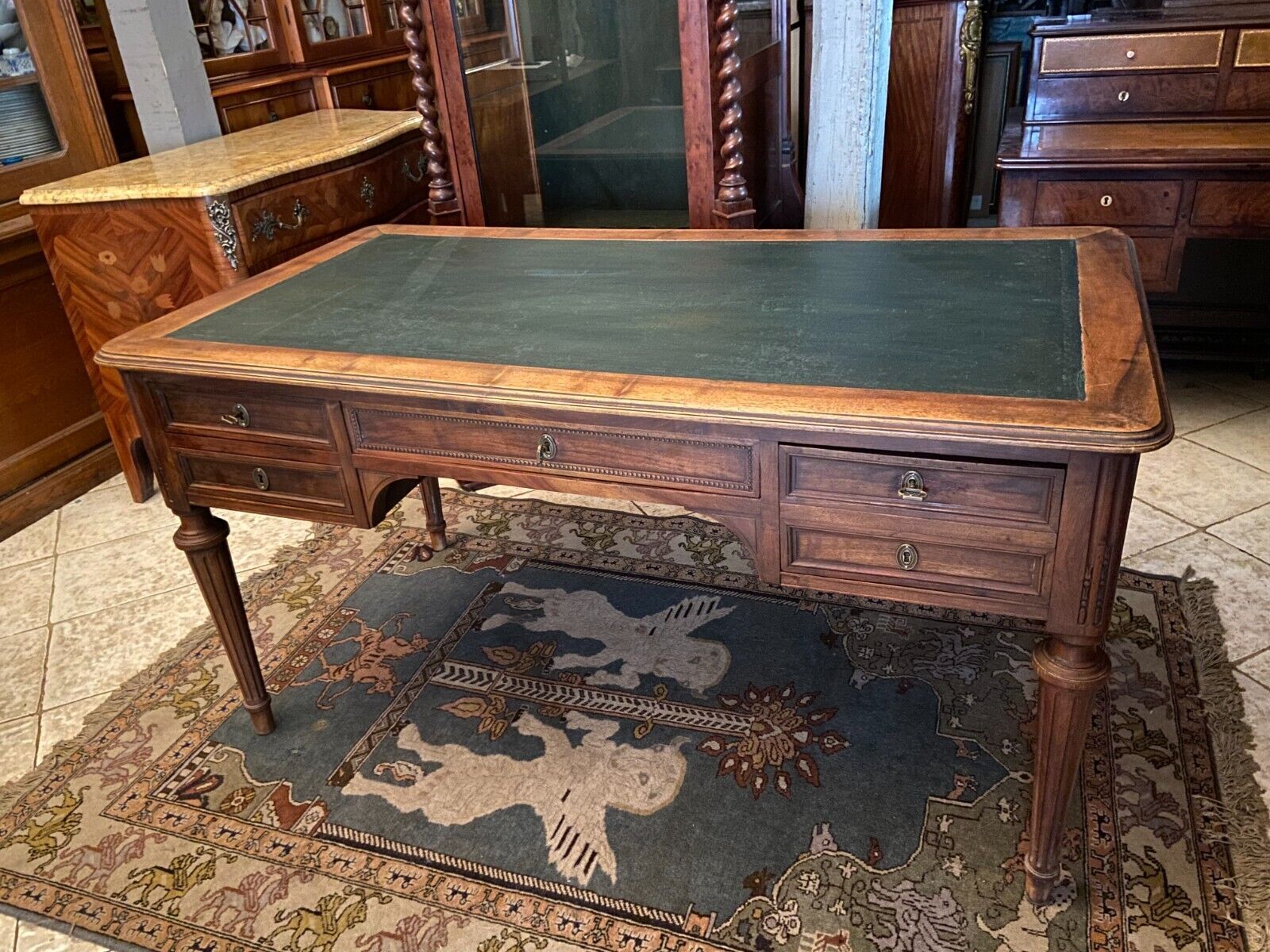 Late nineteenth century desk with retractable side shelves Louis XVI style