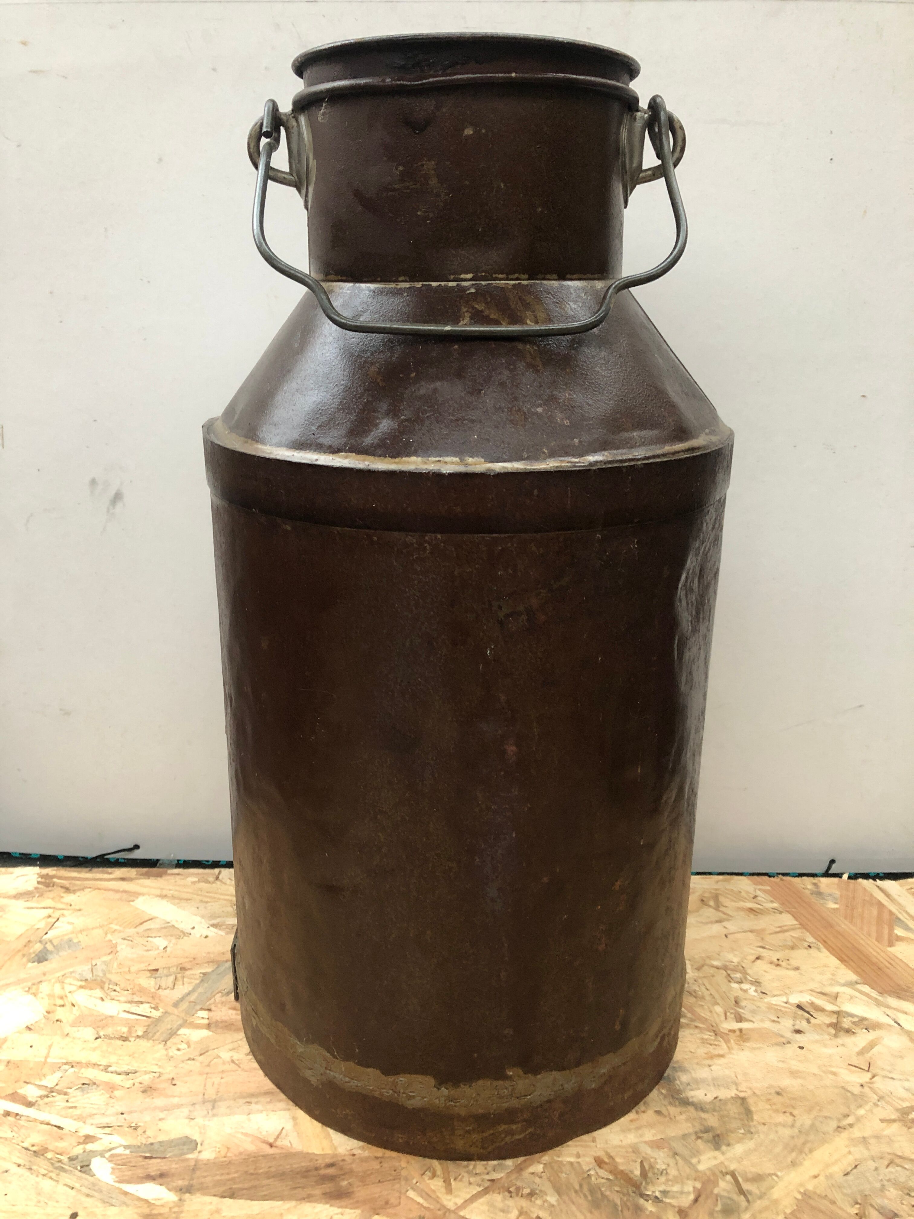 Old milk pot + metal lid vintage decoration