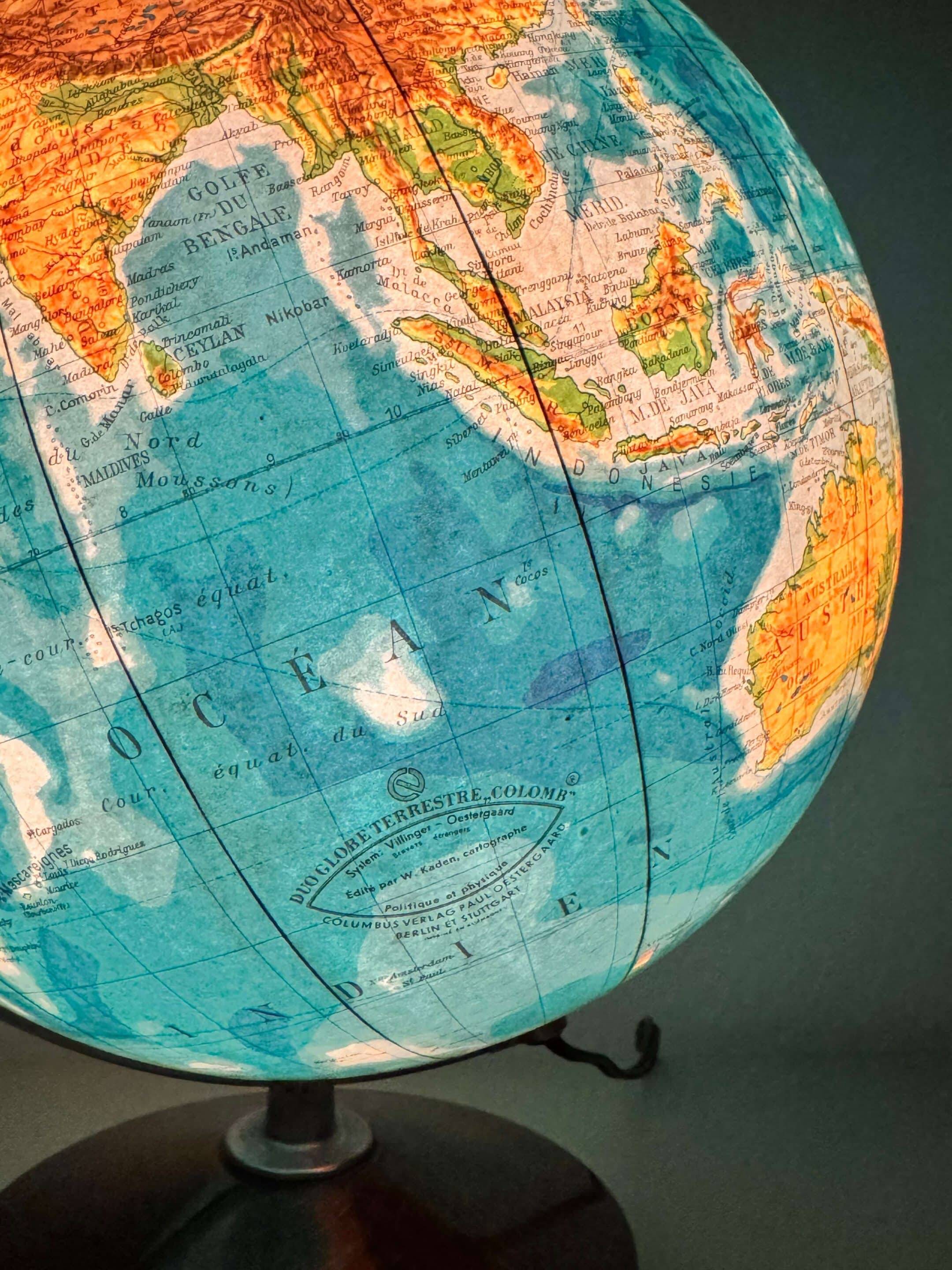 Duo globe terrestre « Colomb », vers 1960