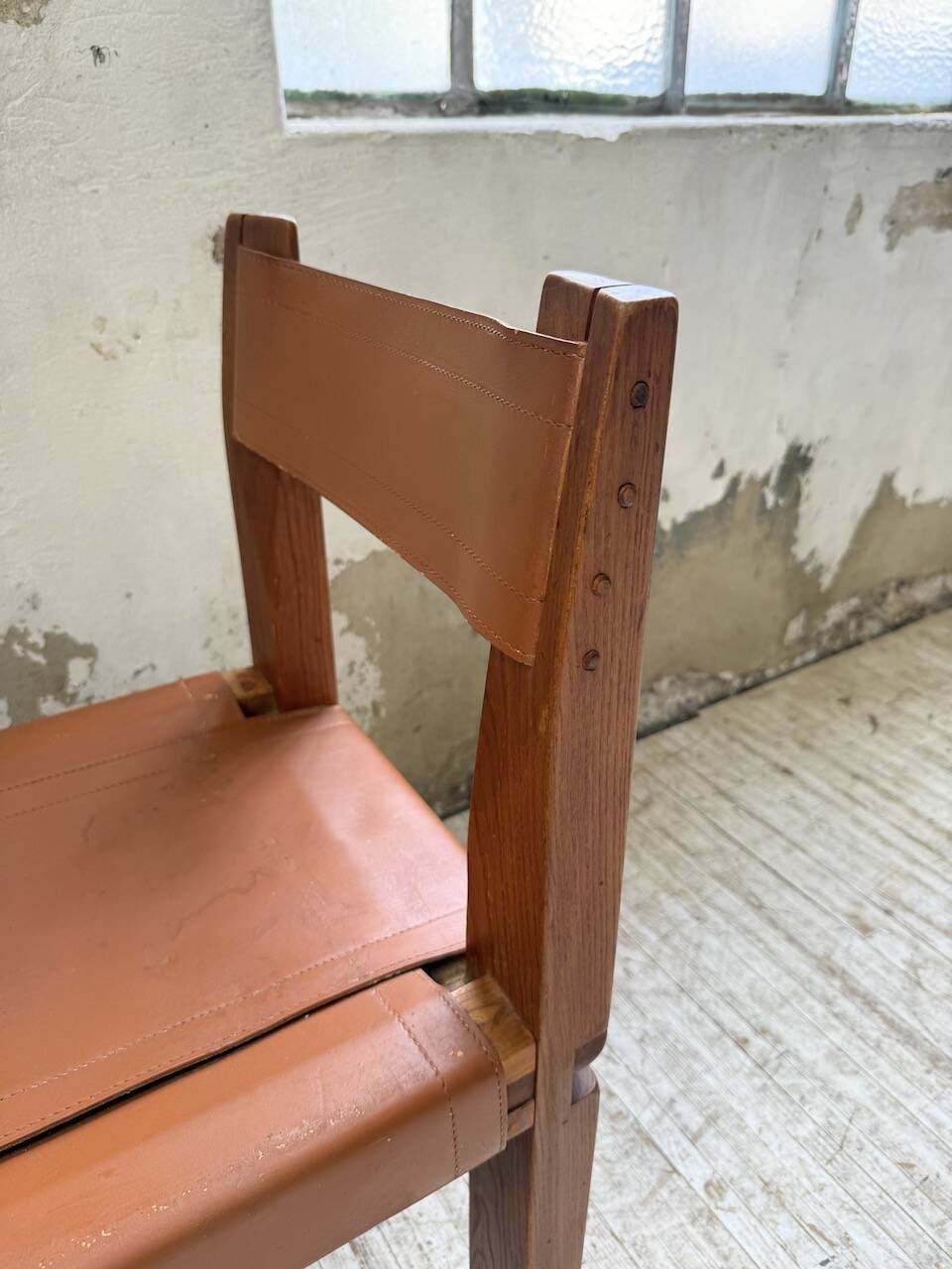 Paire de chaises Pierre Chapo S11