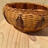 Braided wicker basket with vintage pattern