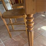 Large round Louis-Philippe period table in solid cherry wood