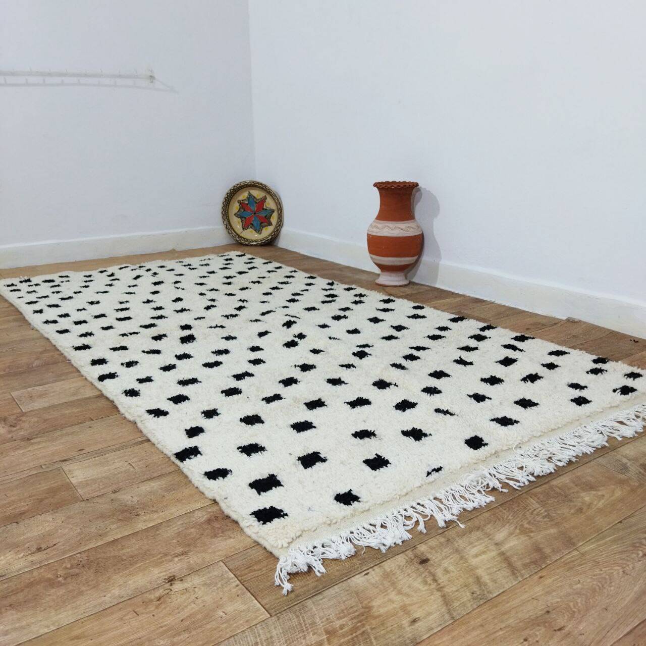 Handmade Moroccan Berber Rug 255 X 138 CM