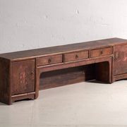 Meuble bas ancien peint en bois de pin – Chine, vers 1900