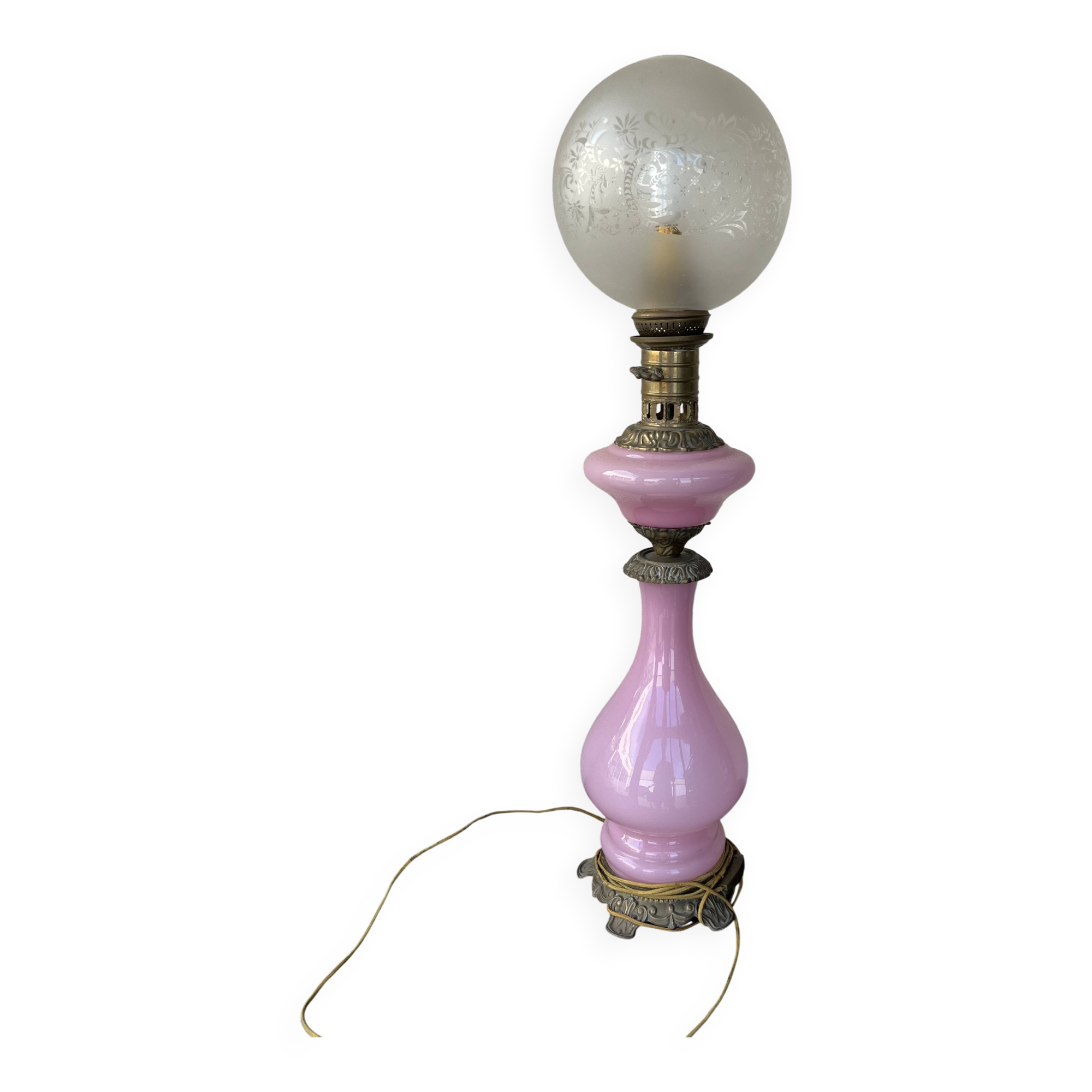 Large antique lamp in pink opaline and brass with engraved globe