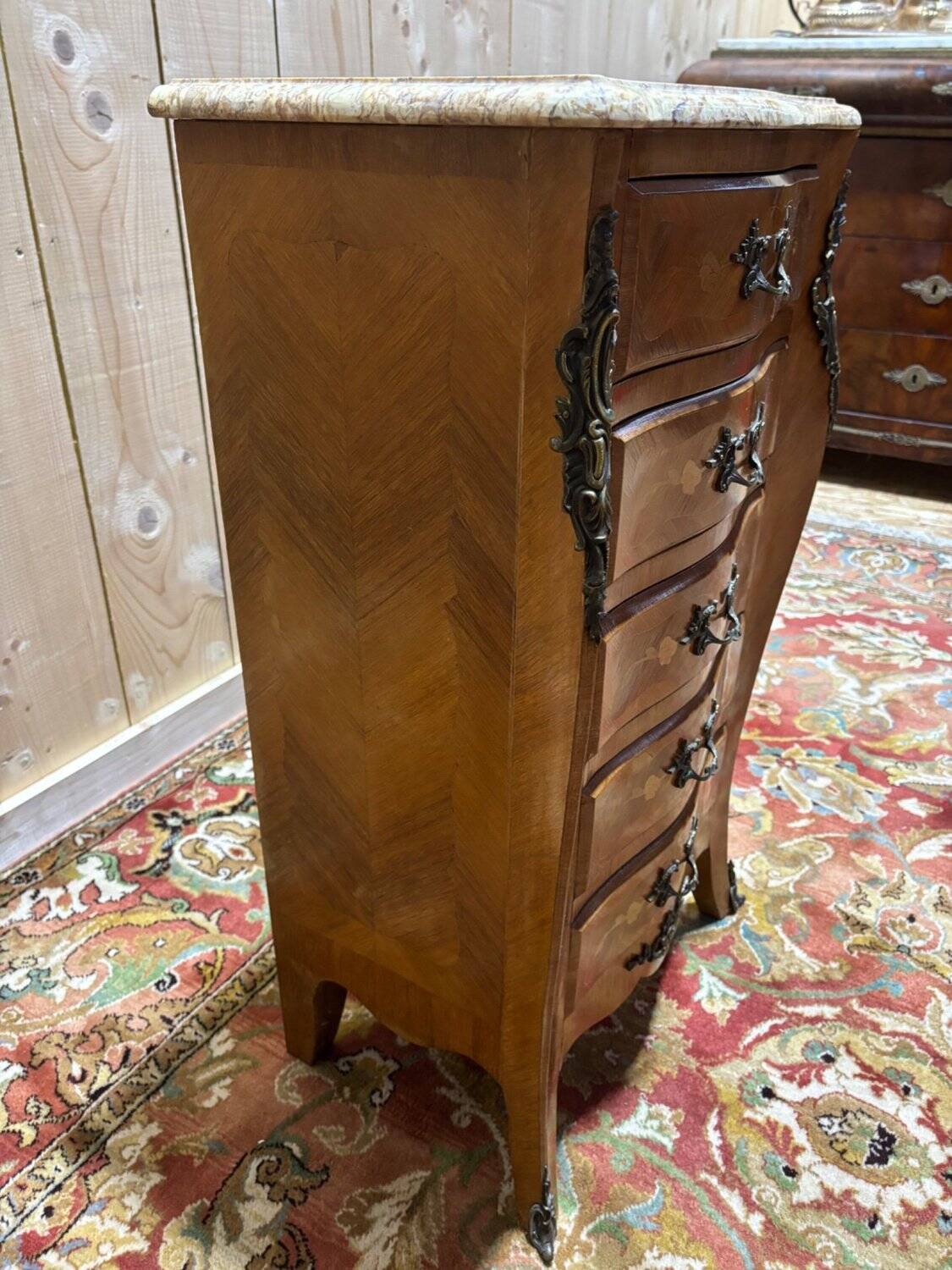 Louis XV chest of drawers