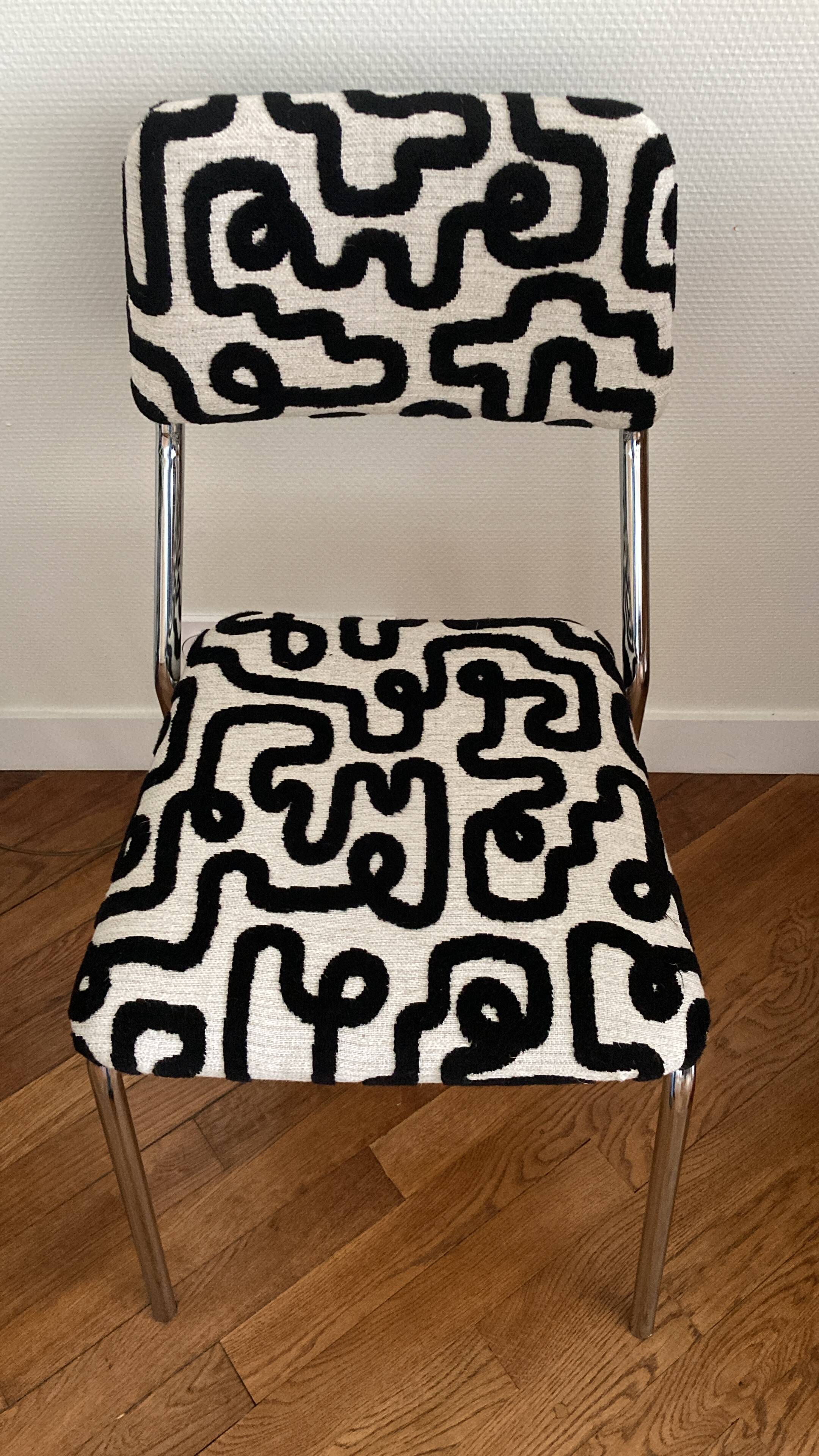 Chaise vintage chromée & tissus graphique - pièce unique