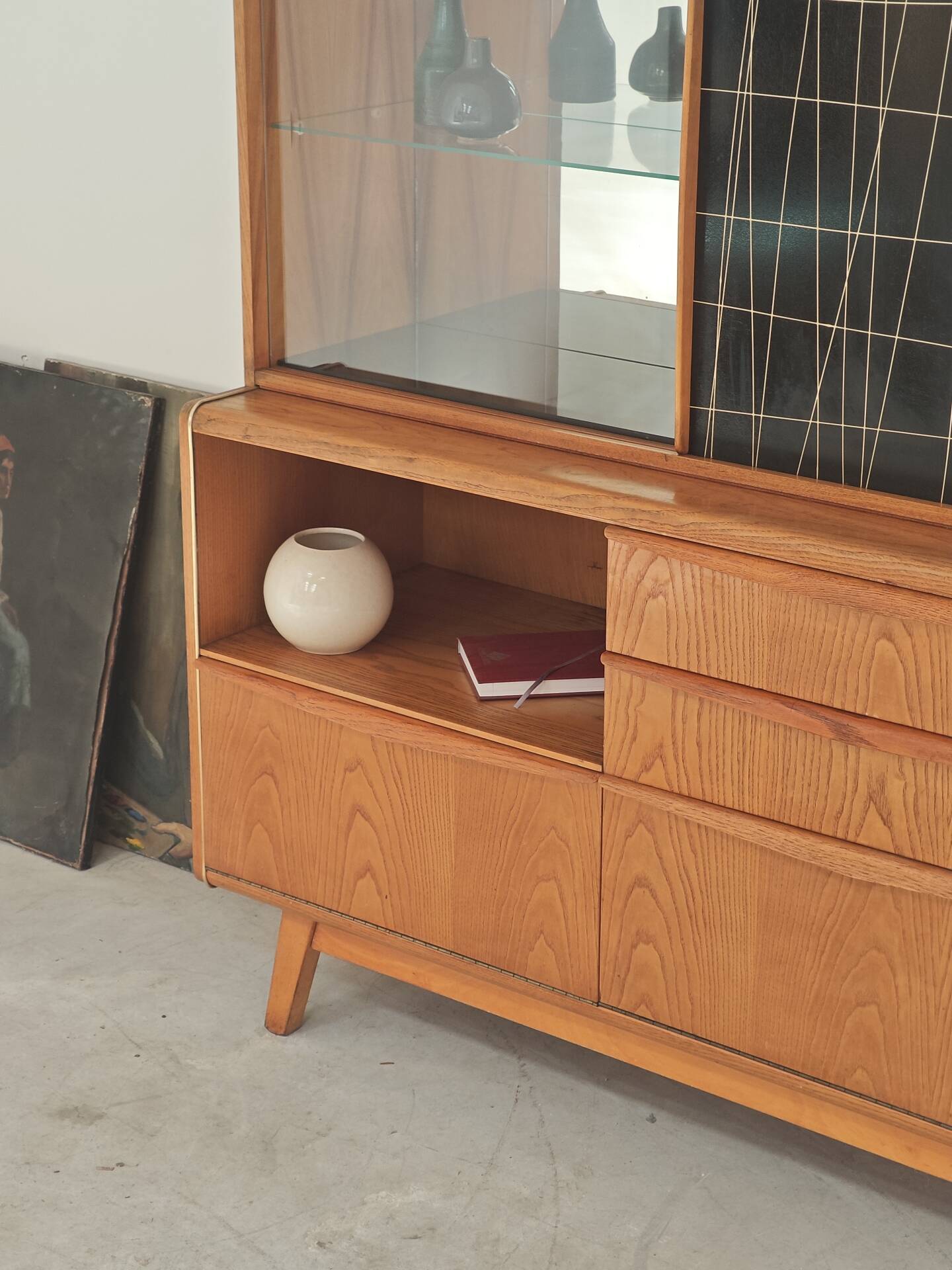 High buffet / Sideboard U 372 / 386 by B Landsman and H Nepozytek 60