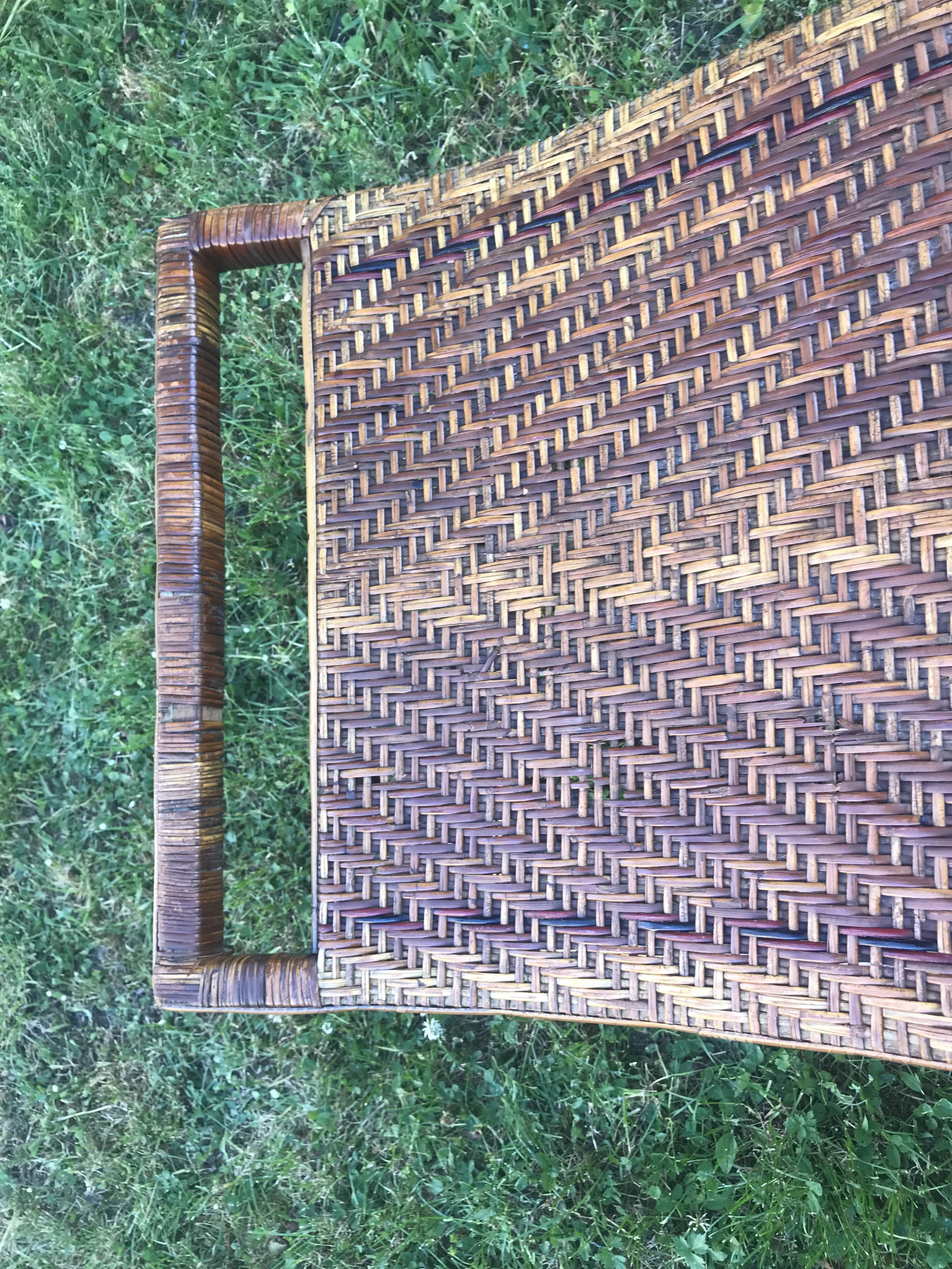 Rattan chaise longue