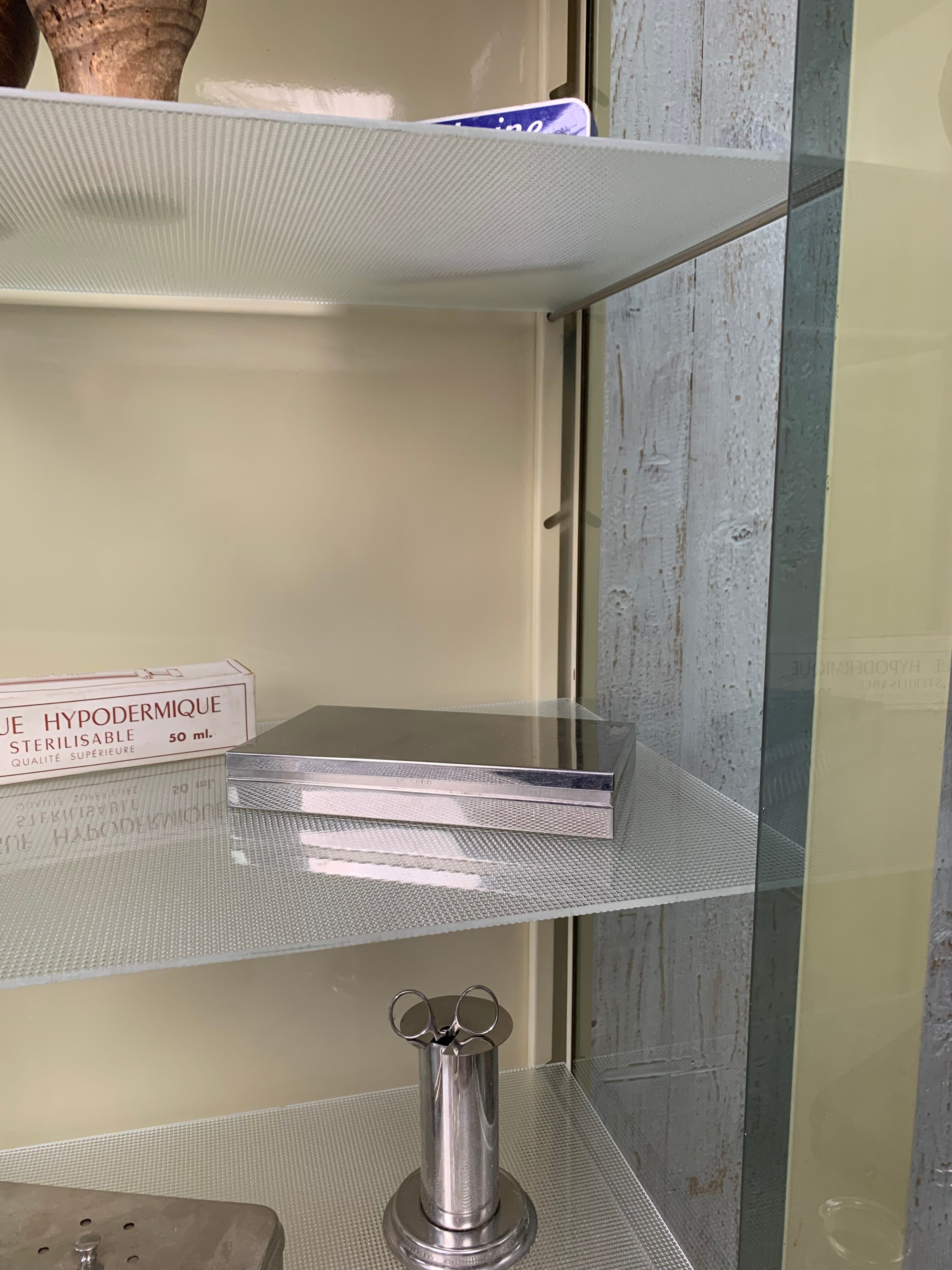 Vintage infirmary showcase