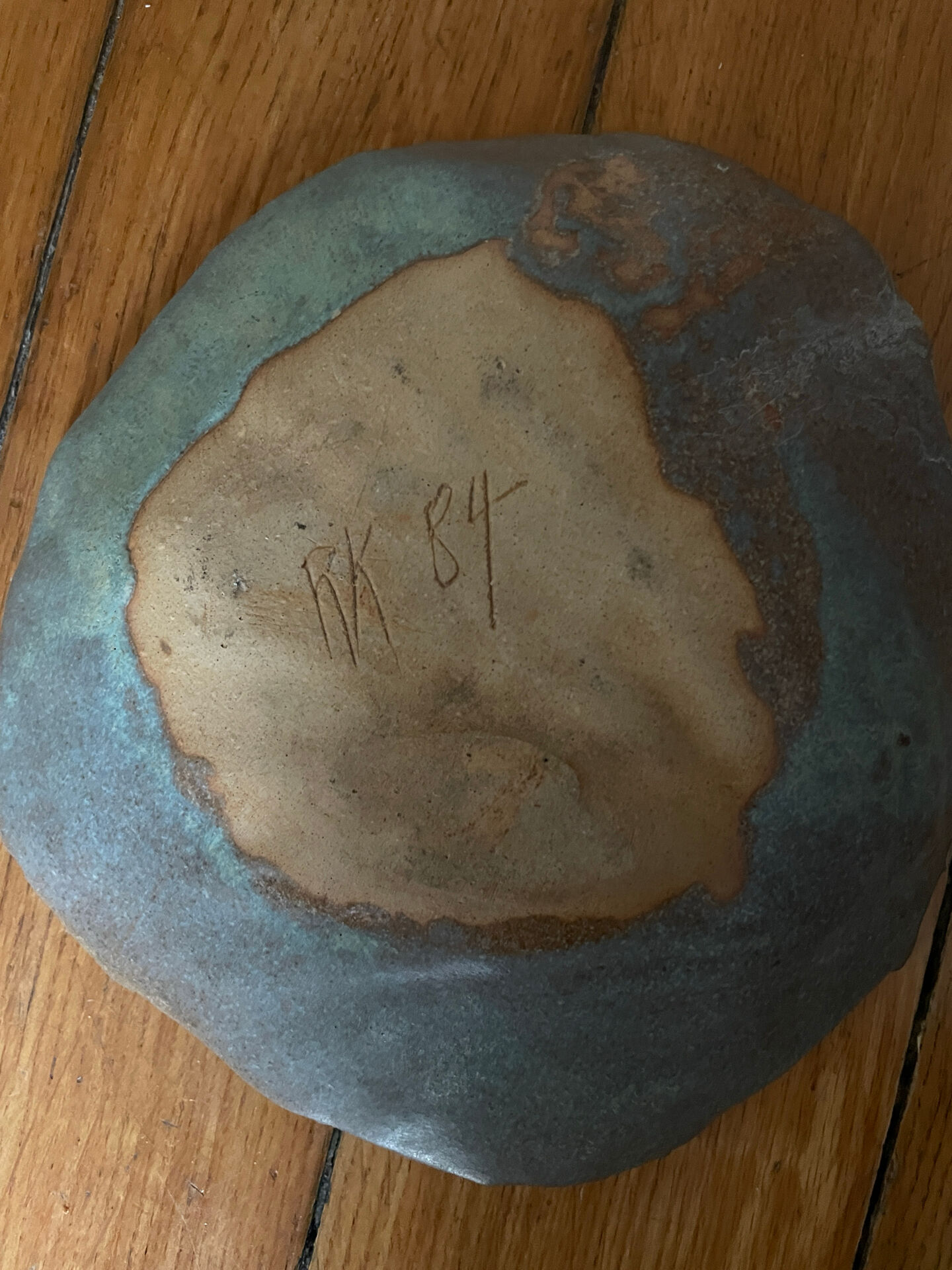Antique ceramic cabbage leaf catchall.