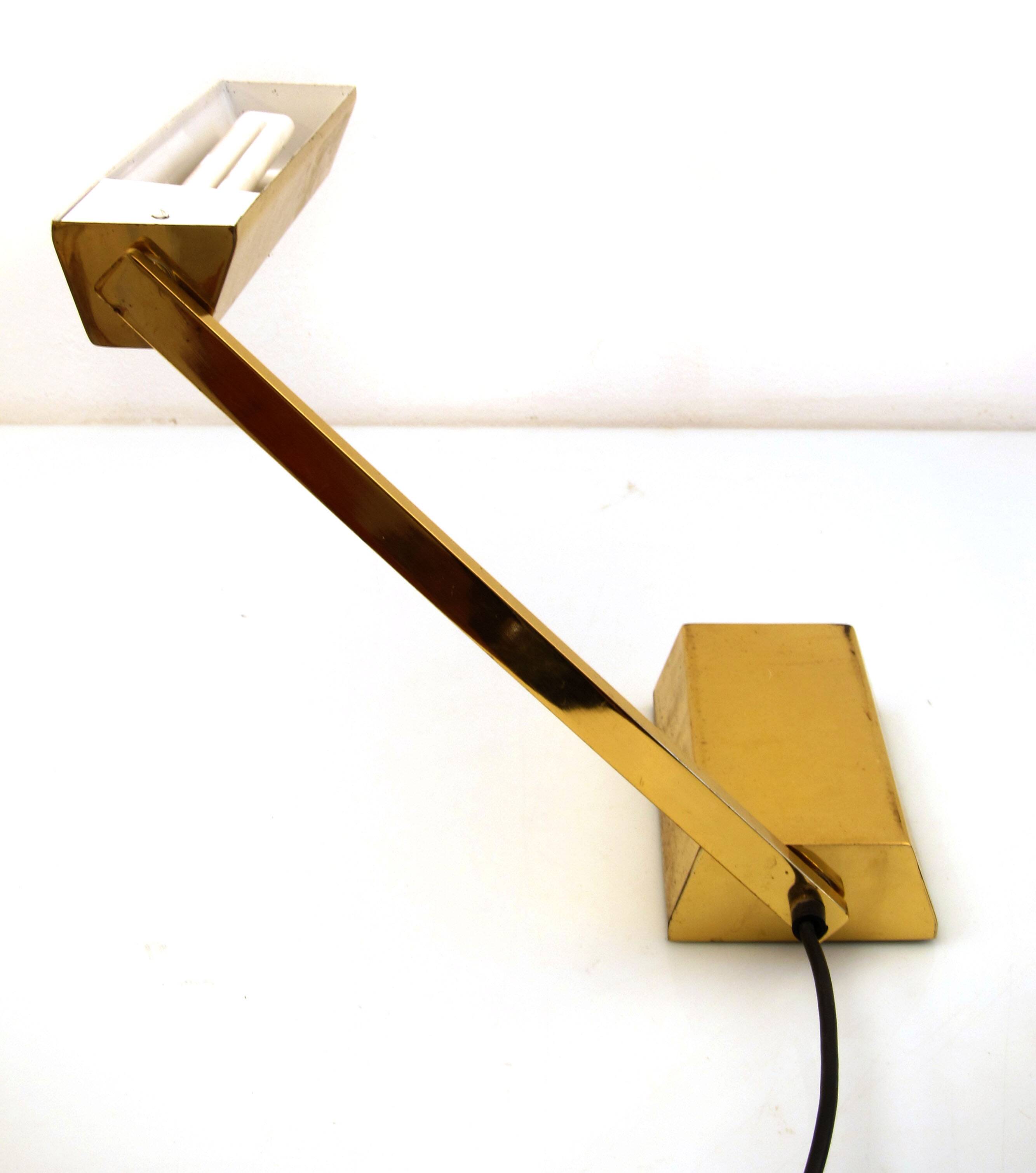 Adjustable retro vintage gold desk lamp