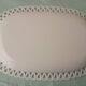Plat en opaline blanche