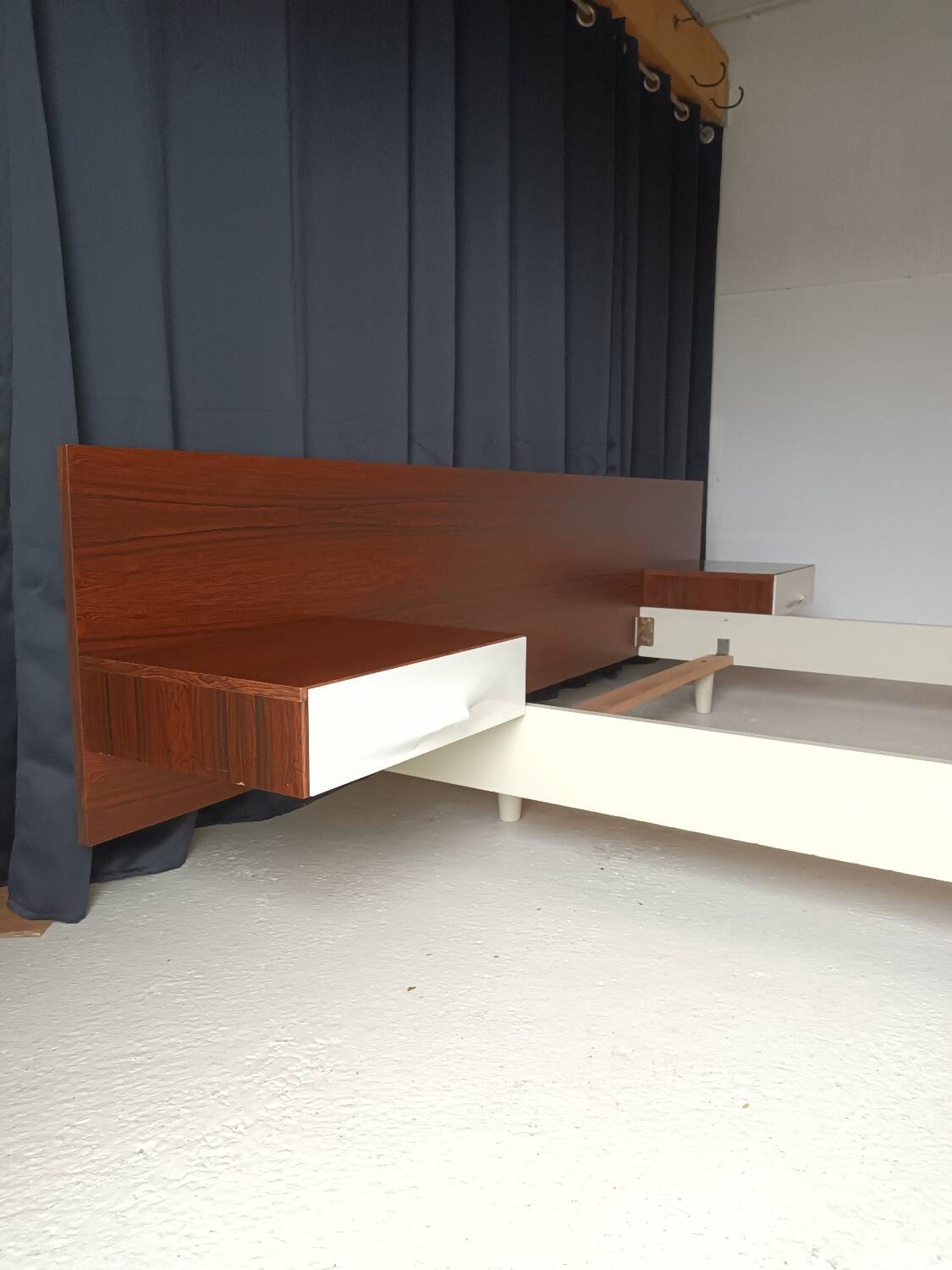Raymond Loewy Bed