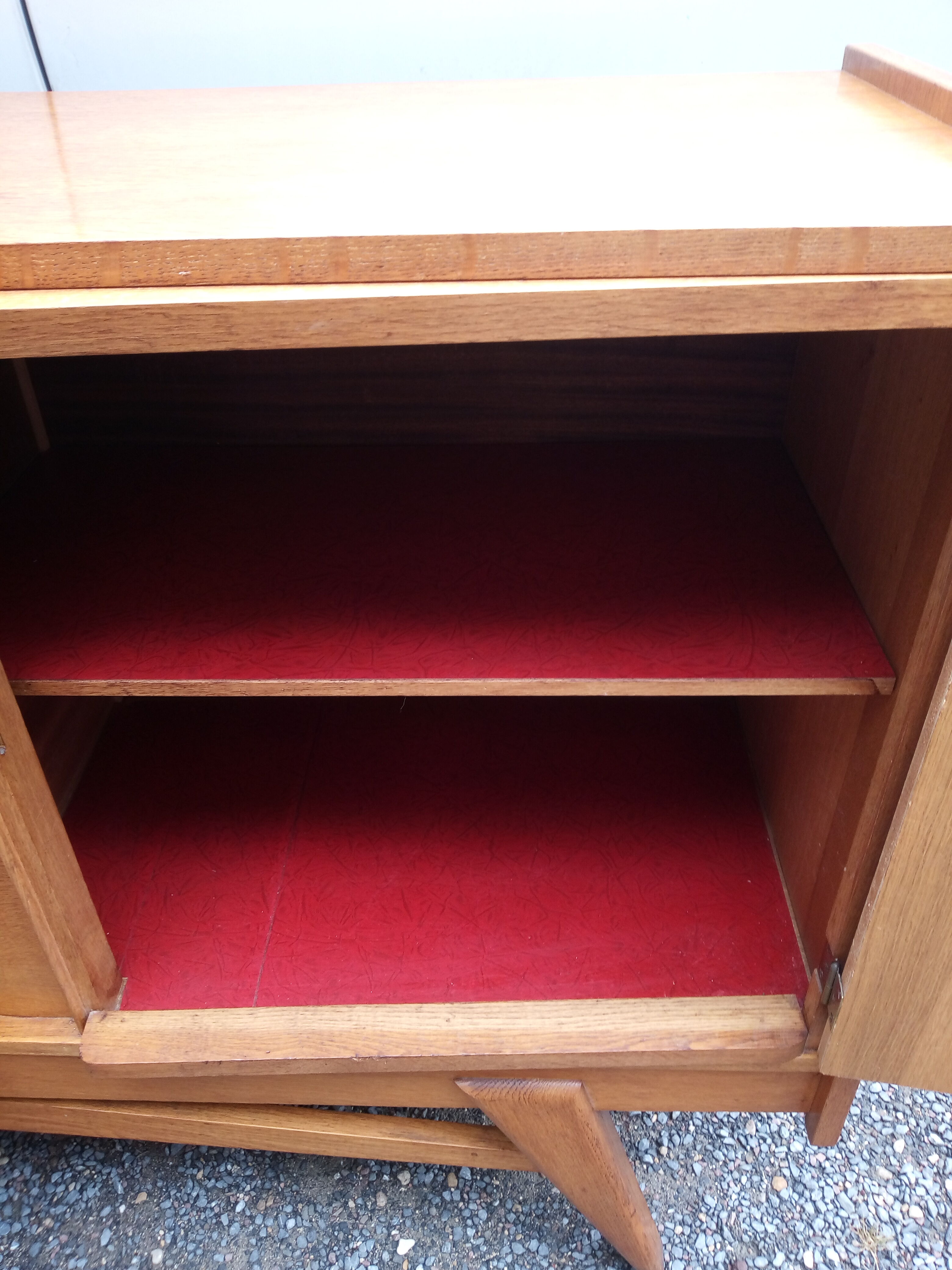Enfilade à pieds compas