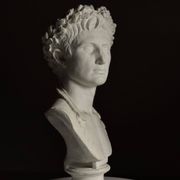 Buste en plâtre de l'empereur Auguste