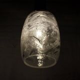 Paire de suspensions en verre de Murano marbré.