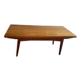 Scandinavian lift-up coffee table