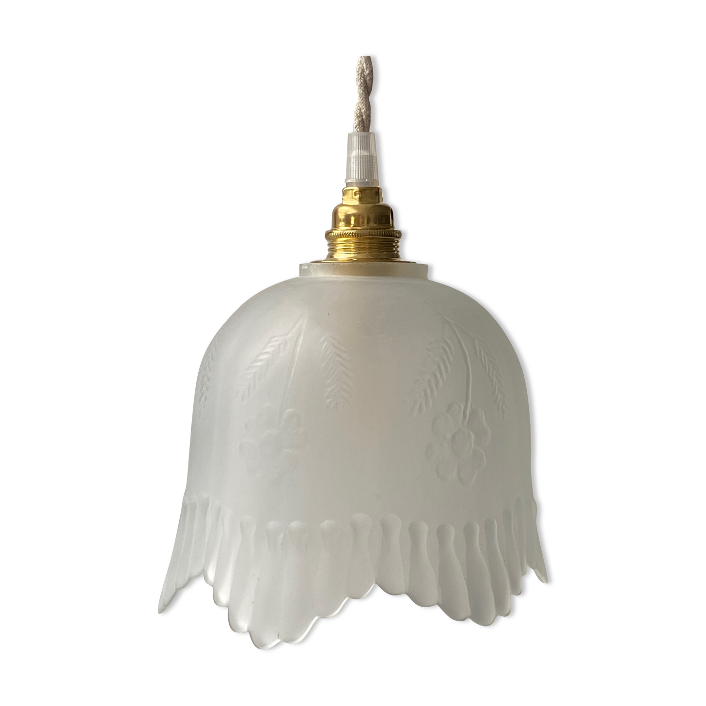 Pendant in etched opaque glass