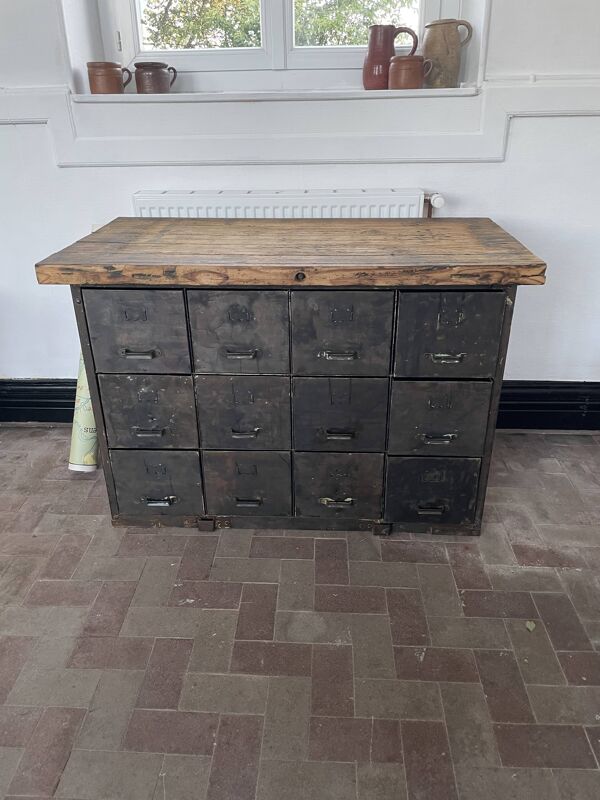 Meuble militaire 1945 12 tiroirs vintage industriel